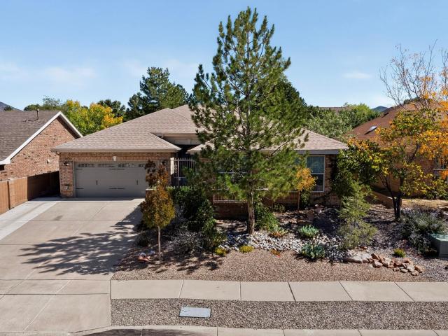 1204 Cannonade Court SE