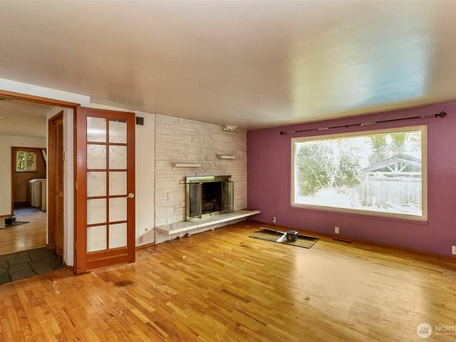 1204 th Avenue S