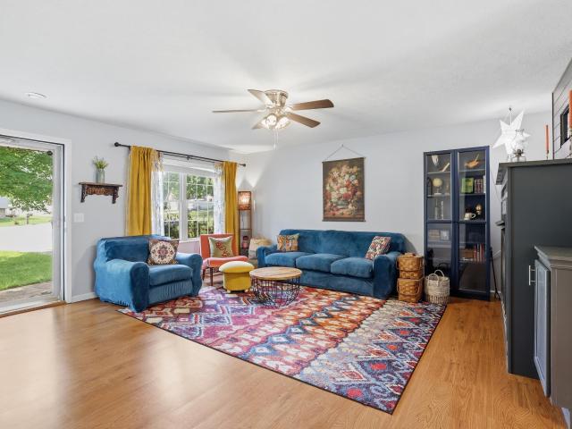 1204 W Woodhill Drive