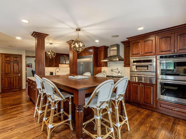 12050 N Maryhill Ct