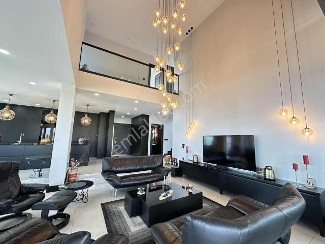 1205 M2 Arsa 3 Parsel Lüx Villa Satılık