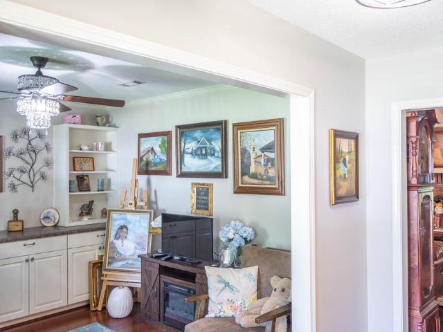 1205 NW Rampart Dr