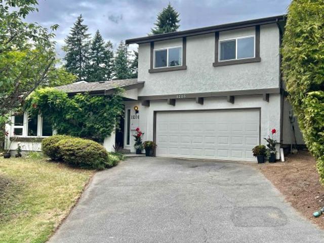 1205 Cypress Place, Port Moody, BC, V3H 3Y7 house for sale | Listing ID R3162 | Royal LePage