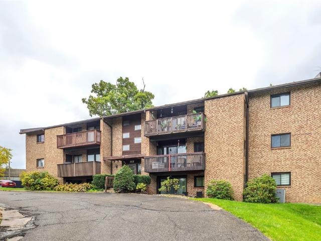 1205 Dutilh Rd 7
