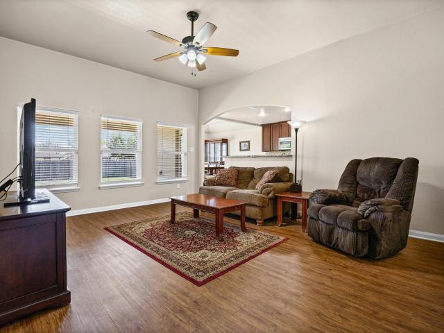 1205 Twin Estates Dr