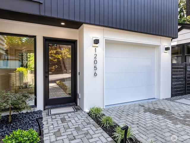 1205 th Avenue NE