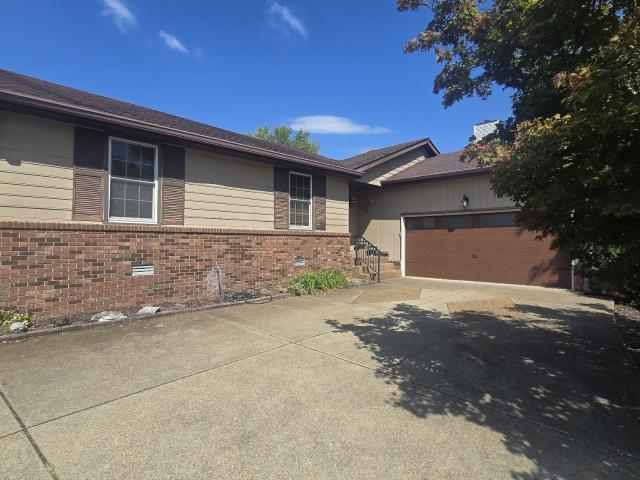 1206 Douglas Bend Rd