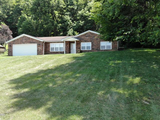 1206 Gillock Ave