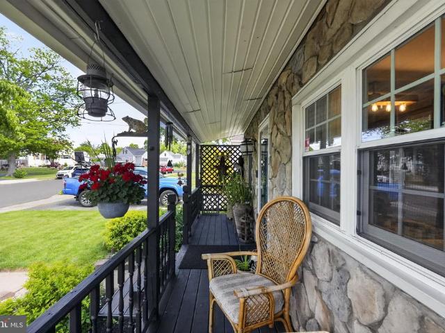 1206 Lakeview Drive