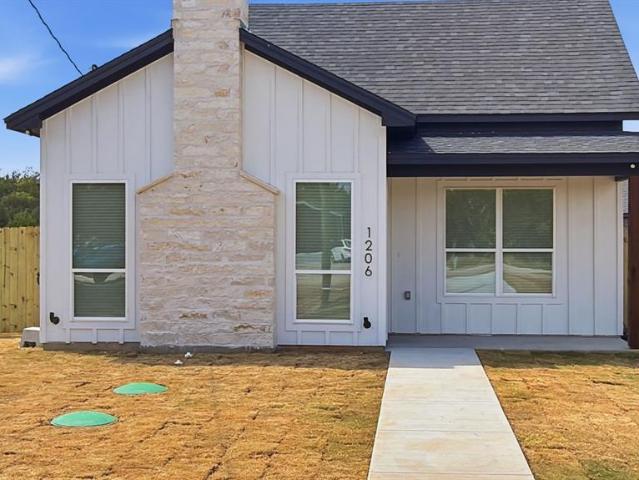 1206 Thicket Court
