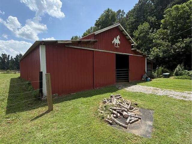 1206 Thompson Road