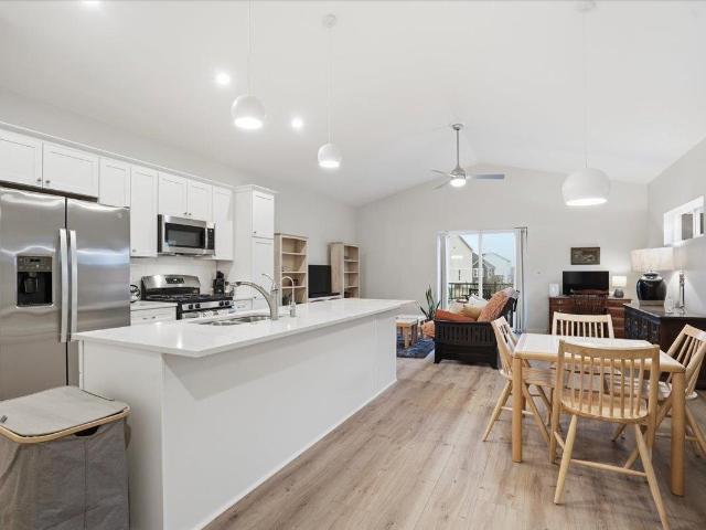 1206 Tivoli Circle