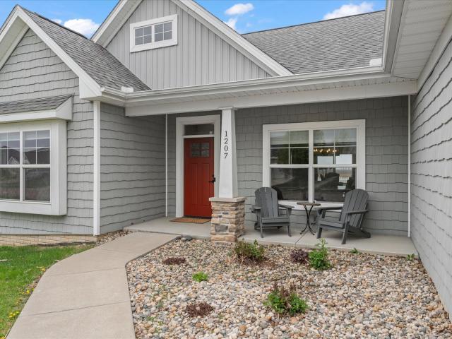 1207 Morningside Lane