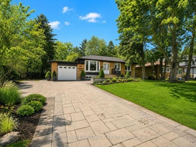 1207 Pinegrove Road, Oakville, ON, L6L 2W8 house for sale | Listing ID W13700 | Royal LePage