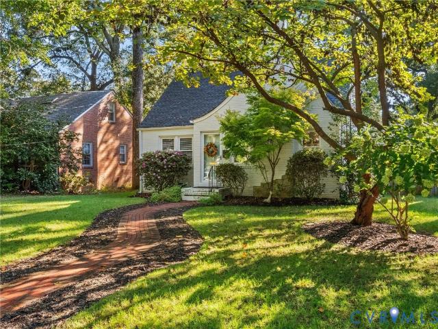 1207 W 45th Street