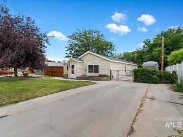 1207 W Willow Ave