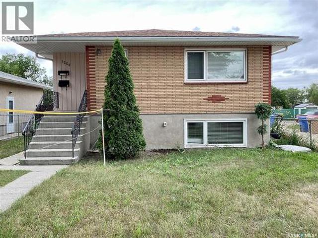 1208 Bond Street, Regina, SK, S4N 1W9 house for sale | Listing ID SK045969 | Royal LePage