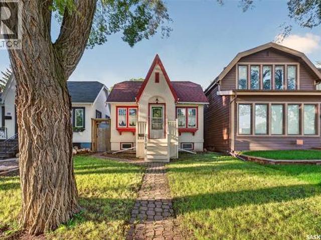 1208 College Avenue, Regina, SK, S4P 1A9 house for sale | Listing ID SK048784 | Royal LePage