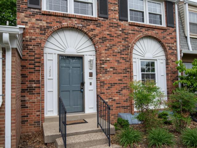 1208 Dalmally Ct