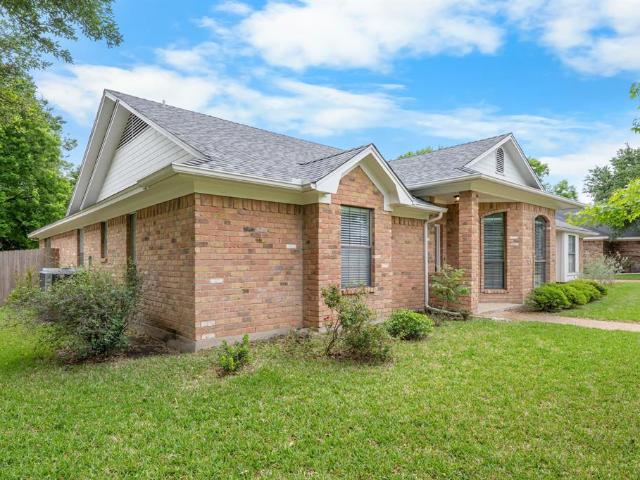 1208 Dendron Dr, Hewitt, TX 76643 | MLS #21250