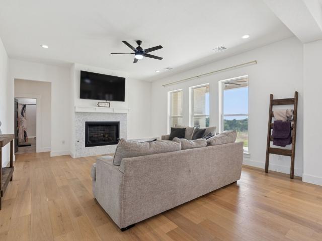 1208 Eagles Bluff Drive, Weatherford, US, TX
