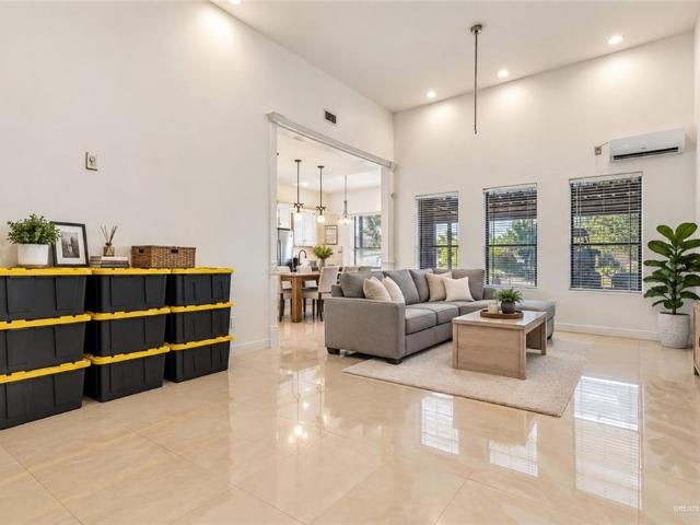 1208 Encino Drive