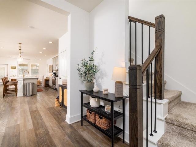 1208 Lady Mantle Way