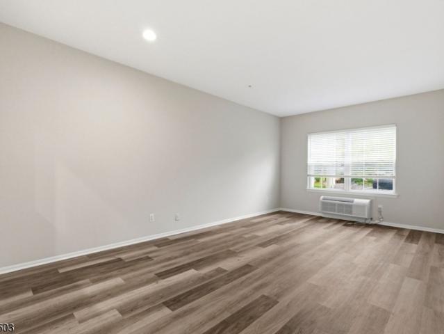 1208 Richmond Rd # 208
