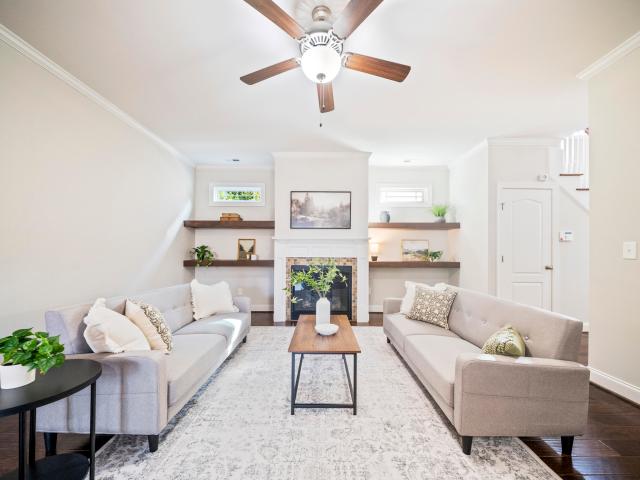 1208 Yellow Wood Drive