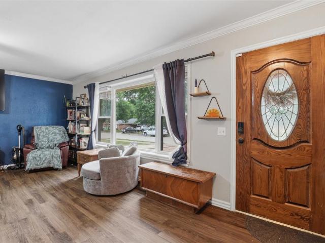 1209 Meadowbrook Lane