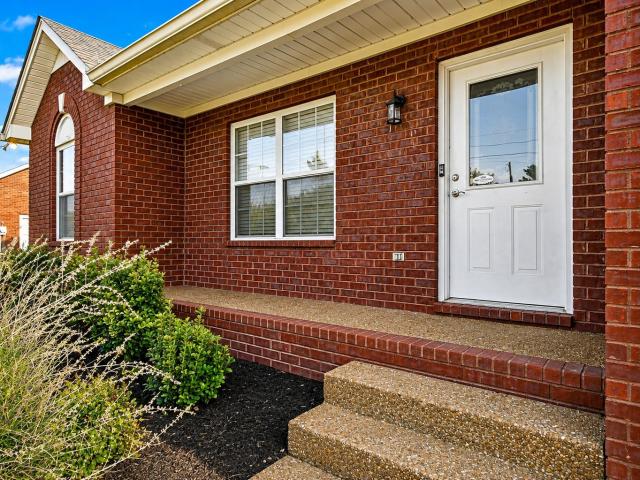 1209 Andrea Ln