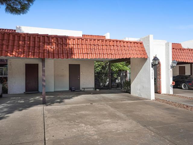 1209 Bernalillo Place SE