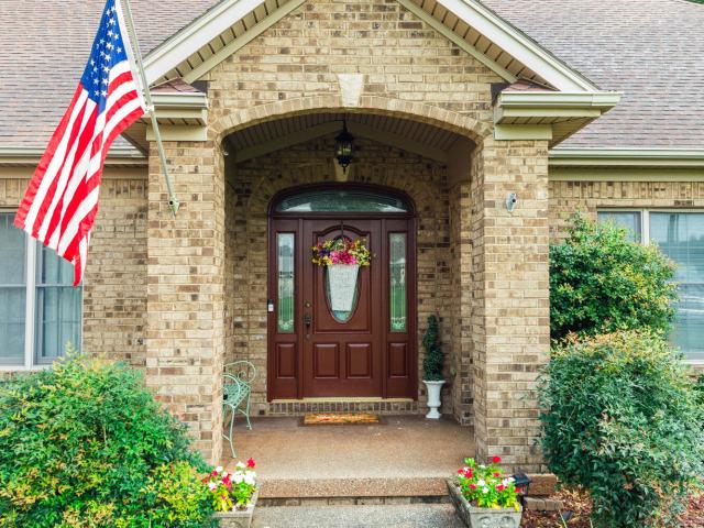 1209 Douglas Circle