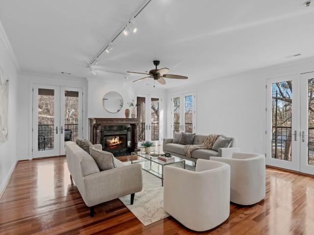 1209 E Washington St, Unit 301, Greenville, SC 29601 | MLS #1581