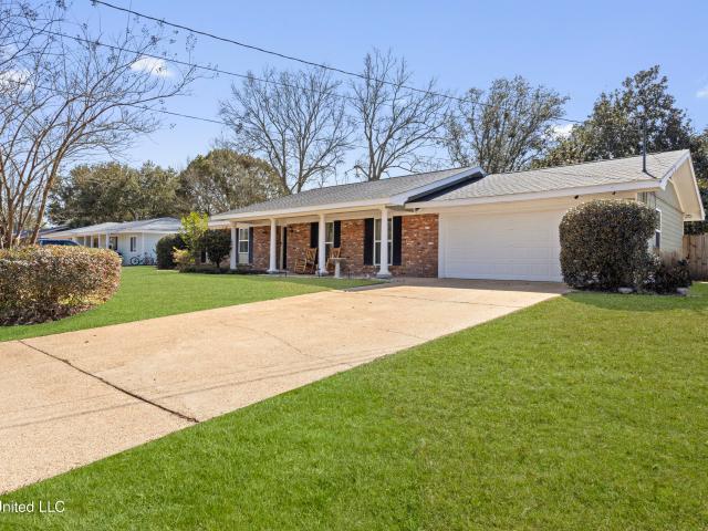 1209 Hammersmith Lane