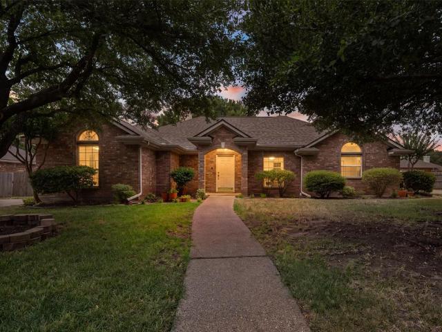 1209 Heatherwood