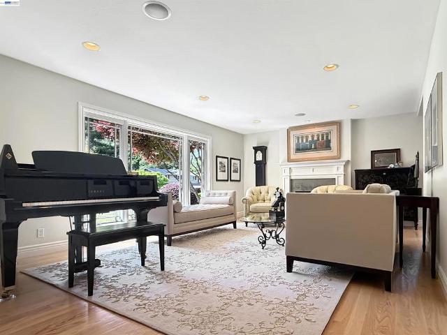 1209 Rimer Dr