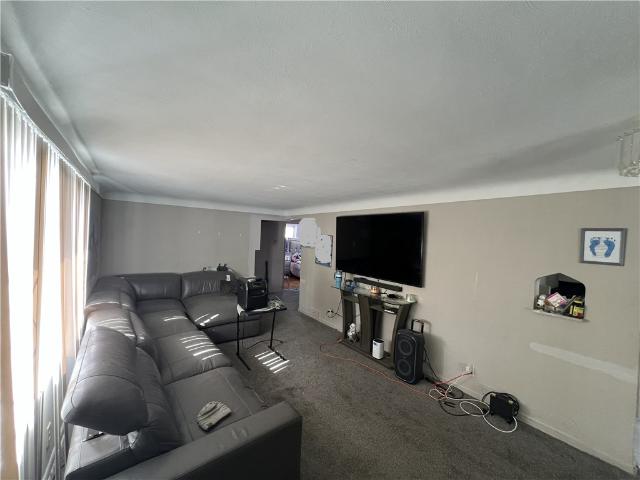 1209 Walnut St