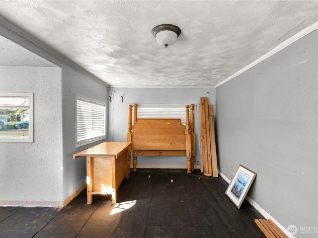 1209 2nd Street