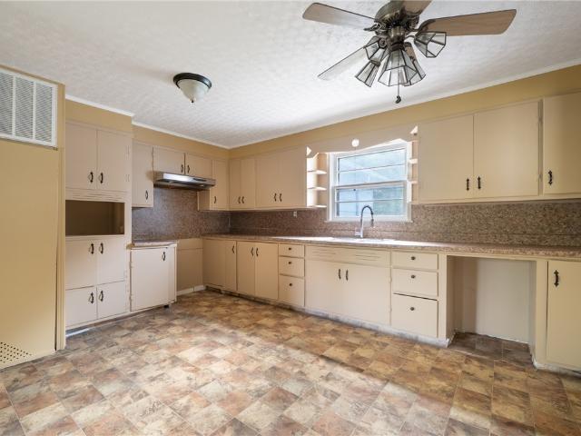 1209 3rd Street