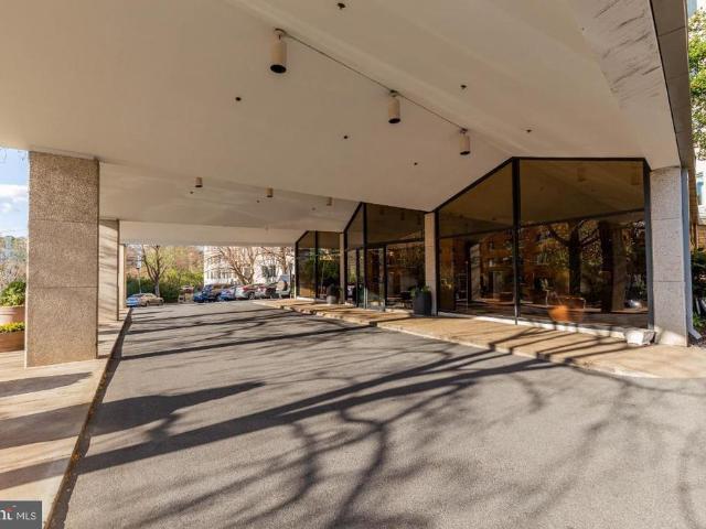 1200 N Nash Street # 566