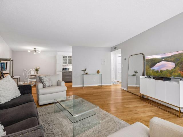1200 Nicollet Mall # 307