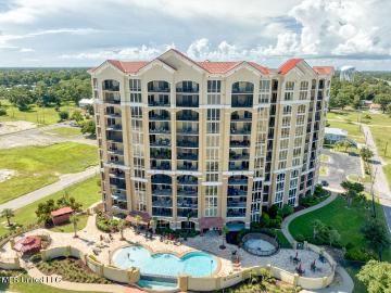 1200 Beach Dr, Unit 103, Gulfport, MS 39507 | MLS #4058