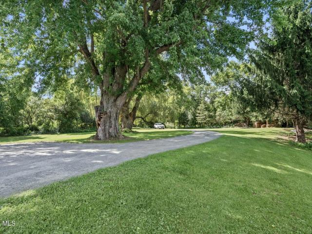1200 Creek Road