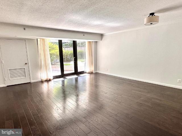 1200 Crystal Drive # 214