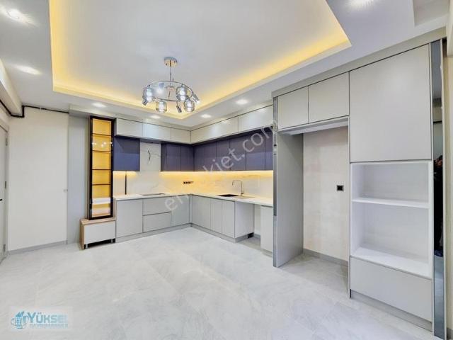 1200 Evler'de 3+1 190 M2 E.banyo g.odalı Lüks Satılık Daireler !
