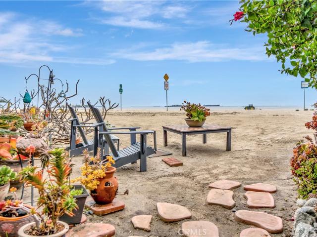1200 E Ocean 12