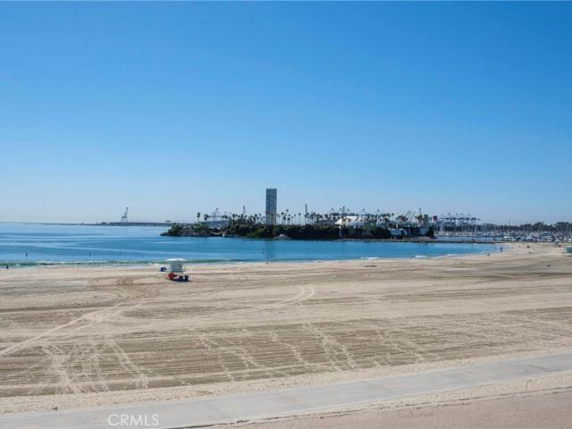 1200 E Ocean 42