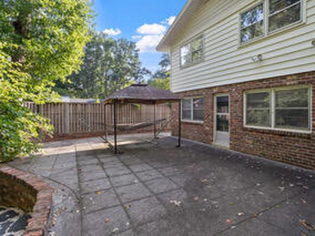 1200 Glen Eden Drive