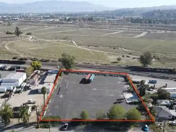 1200 JEFFERSON LN, COLTON, CA 92324